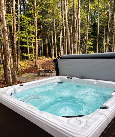 Canada, Tub, Hot Tub, Bathing