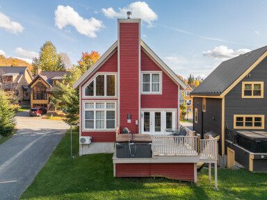 Québec, Neighborhood, Car, Suburb, Housing, Cottage, House